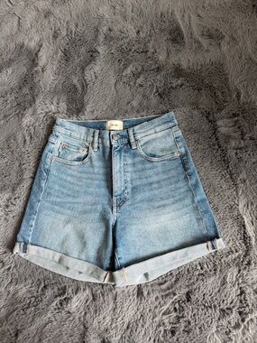 DL1961 Denim shorts size 24-25 (stretch)